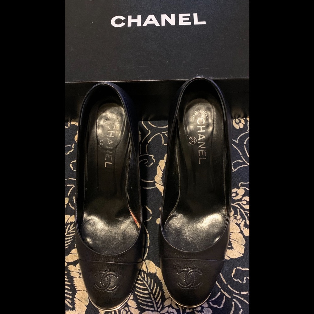 Chanel pumps